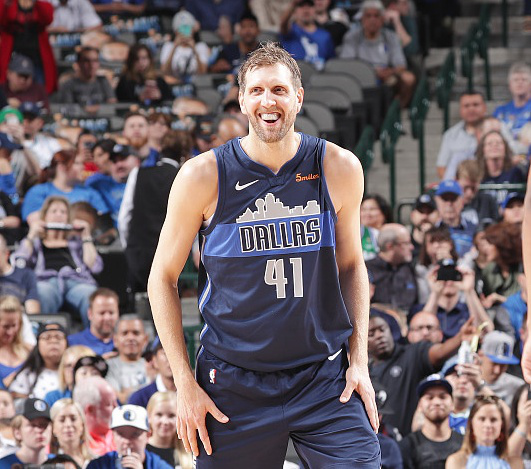 关于布莱顿训练开放日，窗口期外线爆发引欢呼，NBA常规赛在即，身体对抗强度拉满的信息