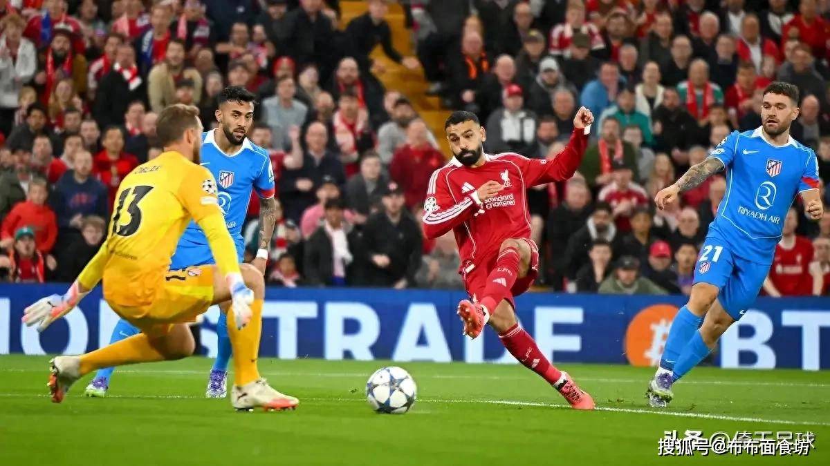 赛前突围战来临；利物浦围绕欧联强势反弹；媒体盛赞；阵容厚度经受考验 