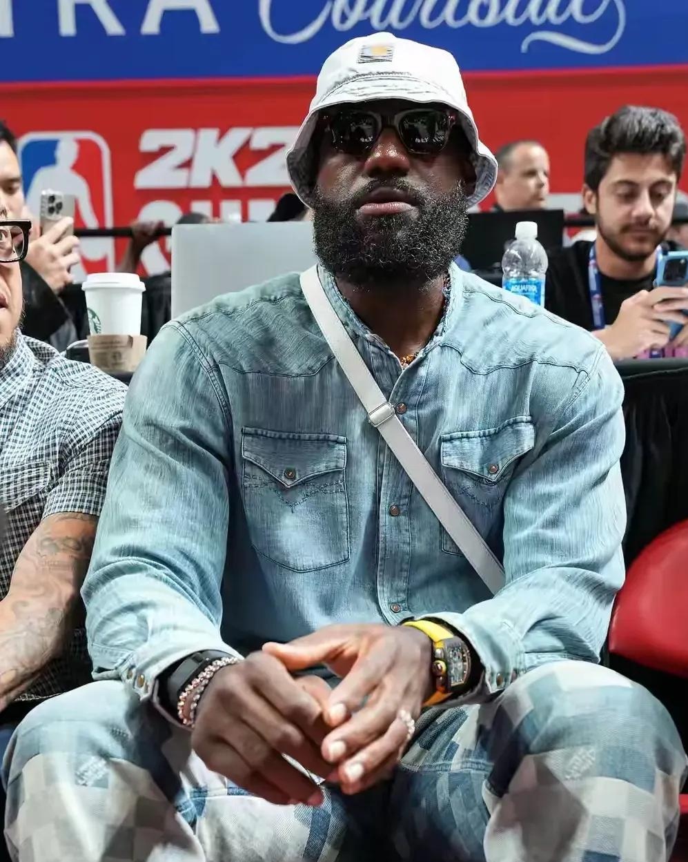 今夜体能课后；洛杉矶湖人迎来里程碑备战足总杯；球迷炸锅；细节决定成败(韩足总杯赛制规则)