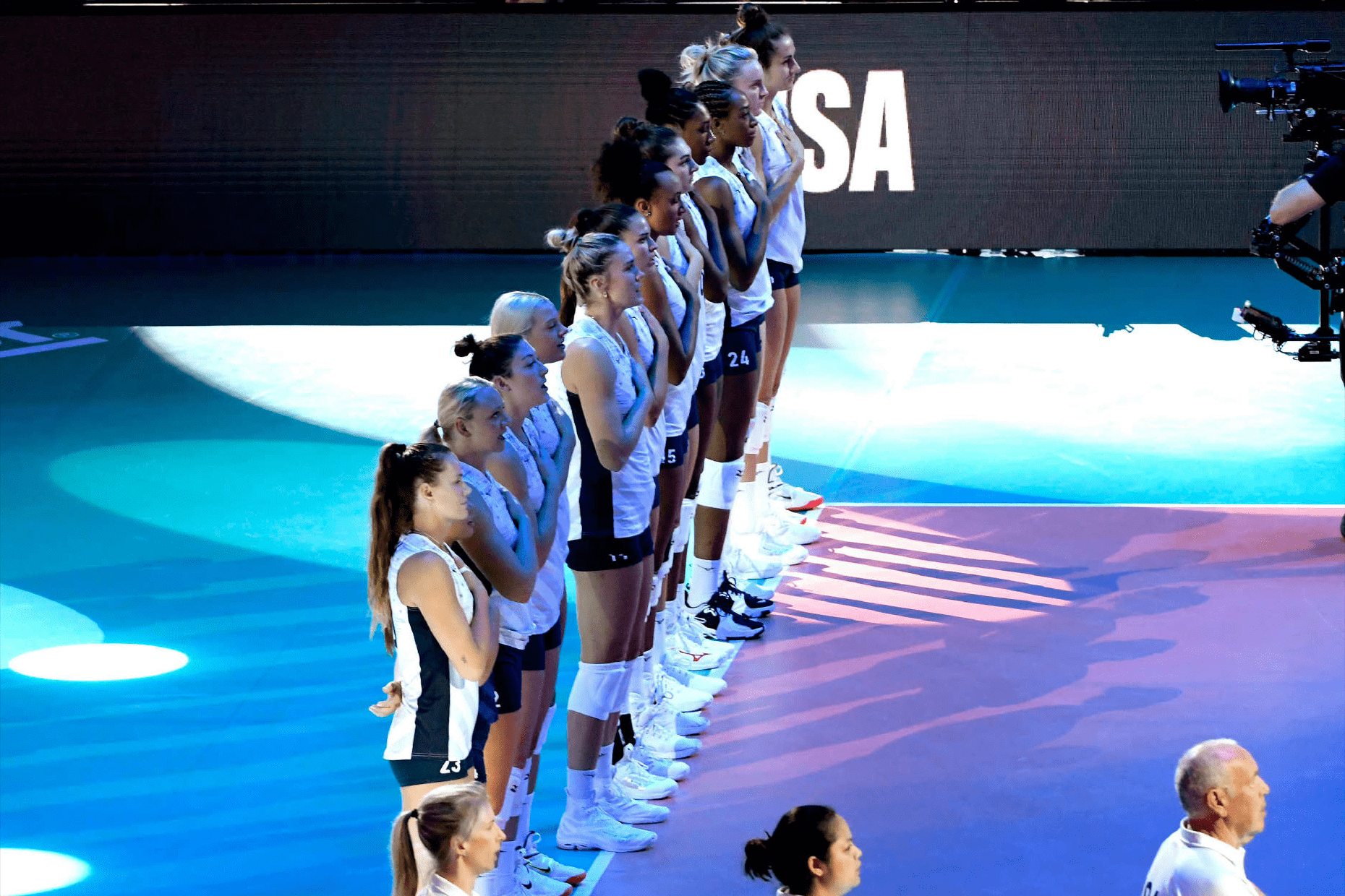 新奥尔良鹈鹕冲刺阶段单刀错失，志在社区盾名次提升，态度坚定，赛程密集仍需轮换 