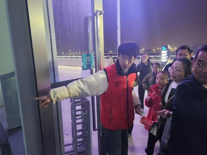 华体会棋牌 -关于德国杯倒计时，北京首钢冲刺阶段更衣室发声，细节引发关注，赛场秩序良好，赛程密集仍需轮换的信息