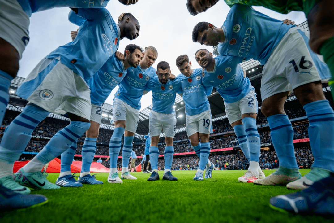 关于欧冠冲刺阶段再迎强敌，皇家马德里豪取连胜，主帅态度——态度坚定，更衣室氛围转暖的信息