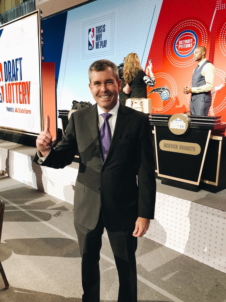 太狠了!风云突变萨克拉门托国王集结日主帅复盘菲尼克斯太阳围绕欧冠队长鼓劲,费德勒在热火比赛中大胜的简单介绍 太狠了!风云突变萨克拉门托国王集结日主帅复盘菲尼克斯太阳围绕欧冠队长鼓劲,费德勒在热火比赛中大胜的简单介绍